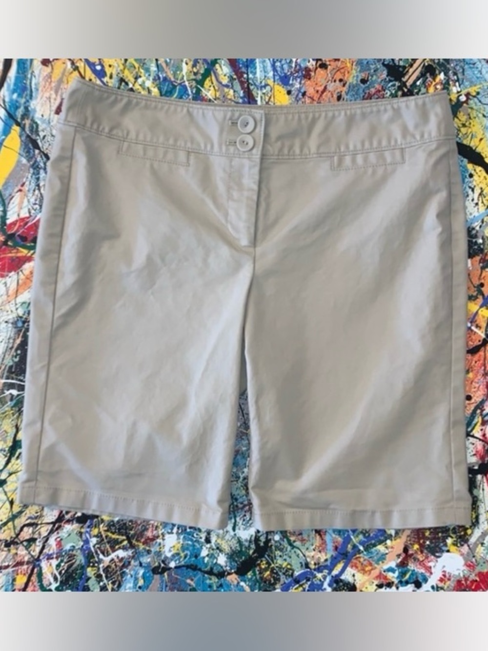 ANN TAYLOR Tan Bermuda shorts.